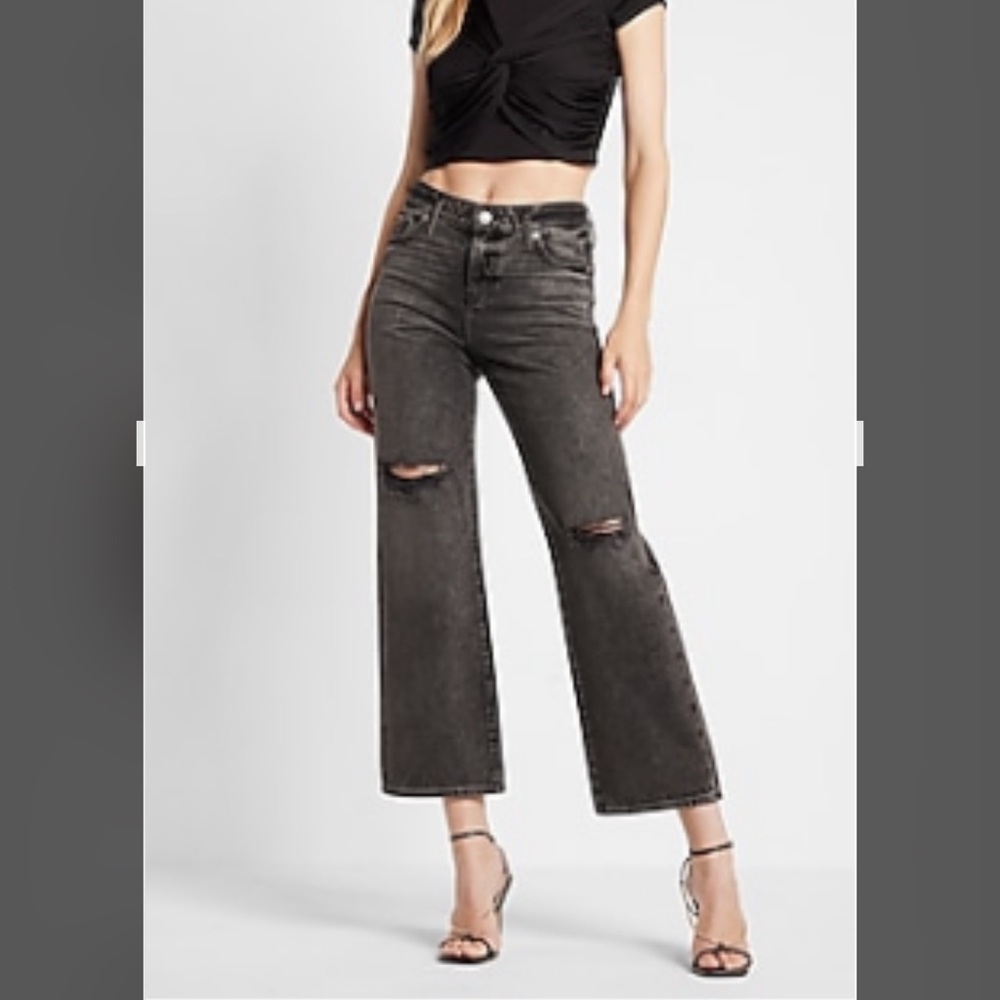 Express Mid Rise 90s Jeans - Cropped and Ripped Women's - Size 8